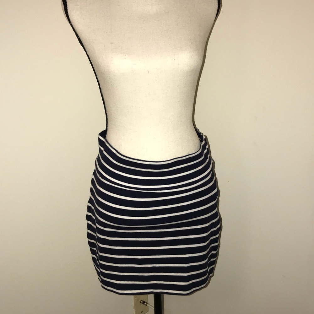 Women’s striped mini skirt